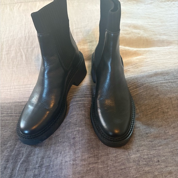 Dolce Vita Hilora H2O Boots Black Leather - Picture 2 of 4